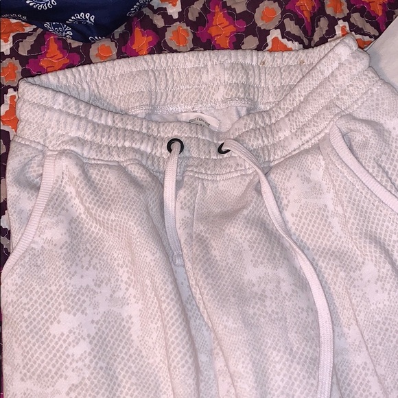 Sweatpants - Picture 2 of 2